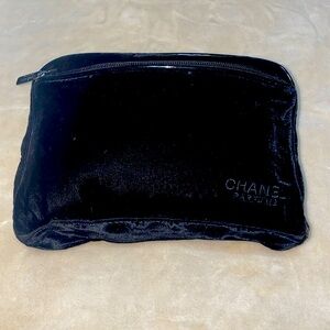 CHANEL VELVET COSMETICS BAG! Black Velvet Outside and Black And White CC logo